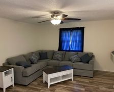 United States Oklahoma Lawton vacation rental compare prices direct by owner 24940233