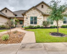 United States Texas College Station vacation rental compare prices direct by owner 23928835