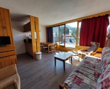 France Auvergne-Rhône-Alpes Bourg-Saint-Maurice vacation rental compare prices direct by owner 28354256