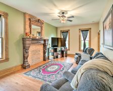 United States Iowa Dubuque vacation rental compare prices direct by owner 24984909