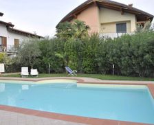 Italy Veneto Lazise vacation rental compare prices direct by owner 32389951