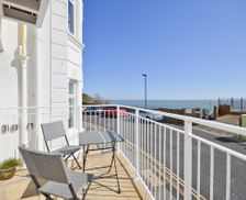 United Kingdom England Isle of Wight vacation rental compare prices direct by owner 27956031