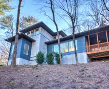 United States North Carolina Asheville vacation rental compare prices direct by owner 26638122