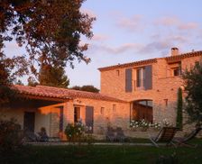 France Provence-Alpes-Côte d'Azur Gordes vacation rental compare prices direct by owner 33156046