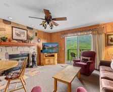 United States Tennessee Gatlinburg vacation rental compare prices direct by owner 27888383
