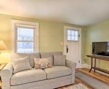 United States New York Campbell Hall vacation rental compare prices direct by owner 25937708