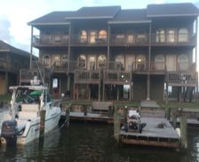 United States Texas Matagorda vacation rental compare prices direct by owner 26554375