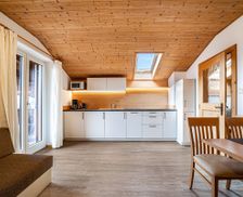 Italy Trentino-Alto Adige Algund vacation rental compare prices direct by owner 29913540