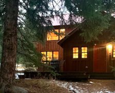 United States Montana Silver Gate vacation rental compare prices direct by owner 431389