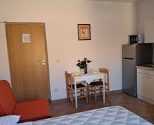 Croatia Zadar County Vrsi vacation rental compare prices direct by owner 28840867