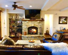 United States California Mammoth Lakes vacation rental compare prices direct by owner 2252775