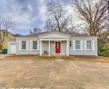 United States Arkansas Little Rock vacation rental compare prices direct by owner 27171632