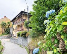 Italy Lombardia Pino sulla Sponda del Lago Maggiore vacation rental compare prices direct by owner 27409849