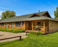 United States Montana Ennis vacation rental compare prices direct by owner 28051917