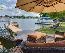 United States Wisconsin Oconomowoc vacation rental compare prices direct by owner 29560655