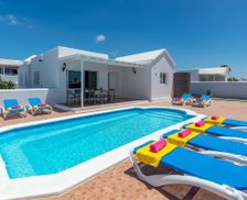 Spain Canarias Tías vacation rental compare prices direct by owner 27983754