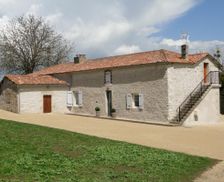 France Nouvelle-Aquitaine Saint-Martin-l'Ars vacation rental compare prices direct by owner 28623747