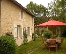 France Nouvelle-Aquitaine Bonnes vacation rental compare prices direct by owner 28762099