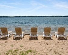 United States Michigan Fife Lake vacation rental compare prices direct by owner 28266055