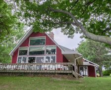 United States Vermont South Hero vacation rental compare prices direct by owner 33229270