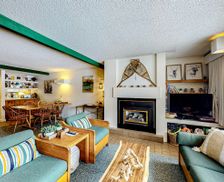 United States Vermont Stowe vacation rental compare prices direct by owner 10183667