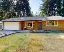 United States Washington Anderson Island vacation rental compare prices direct by owner 28632110