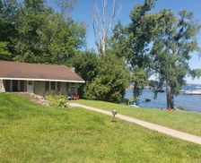 United States New York Plattsburgh vacation rental compare prices direct by owner 443051