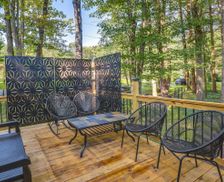 United States New York Newfield vacation rental compare prices direct by owner 28200426