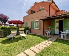 Italy Toscana Rosignano Marittimo vacation rental compare prices direct by owner 16334043