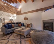 United States California Truckee vacation rental compare prices direct by owner 32460676