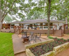 United States Texas Enchanted Oaks vacation rental compare prices direct by owner 27273195