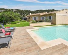France Occitanie Rochefort-du-Gard vacation rental compare prices direct by owner 33211412