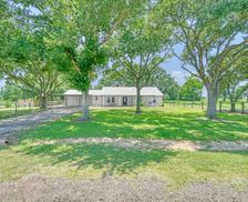 United States Texas Cat Spring vacation rental compare prices direct by owner 28188506