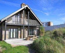 United Kingdom Cymru Ynys Môn vacation rental compare prices direct by owner 27496445