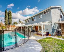 United States California Santa Clarita vacation rental compare prices direct by owner 28346653