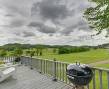 United States Tennessee Greeneville vacation rental compare prices direct by owner 27170787