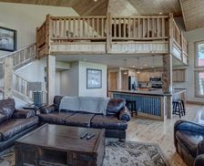 United States South Dakota Lead vacation rental compare prices direct by owner 27840694