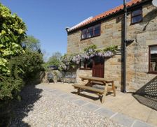 United Kingdom North Yorkshire Whitby vacation rental compare prices direct by owner 23727864