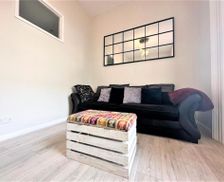 United Kingdom  Brighton & Hove vacation rental compare prices direct by owner 8914252