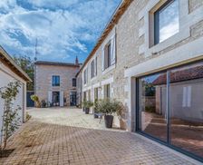 France  Neuville-de-Poitou vacation rental compare prices direct by owner 26117424