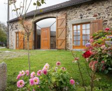 France Auvergne-Rhône-Alpes Ferrières-sur-Sichon vacation rental compare prices direct by owner 4422135