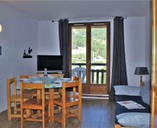 France Provence - Alpes - Cote d'Azur Risoul vacation rental compare prices direct by owner 3887928