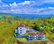 India Kerala Chinnakanal vacation rental compare prices direct by owner 26026899