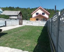 Romania Bacău Comăneşti vacation rental compare prices direct by owner 26138213