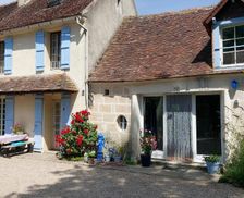 France Pays de la Loire Blèves vacation rental compare prices direct by owner 13620759