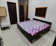 India Chandigarh Region Chandīgarh vacation rental compare prices direct by owner 26212822