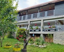 Romania Vâlcea Ciungetu vacation rental compare prices direct by owner 13978319