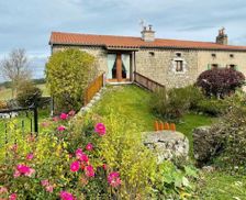 France Auvergne-Rhône-Alpes Saugues vacation rental compare prices direct by owner 13104359