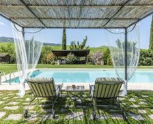 Italy Tuscany Castiglione D'orcia vacation rental compare prices direct by owner 23608213