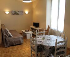 France Nouvelle-Aquitaine La Roche-Posay vacation rental compare prices direct by owner 23705546